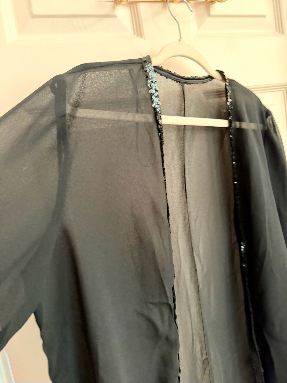 Black sequin trim R&M Richard’s jacket - Picture 2 of 5